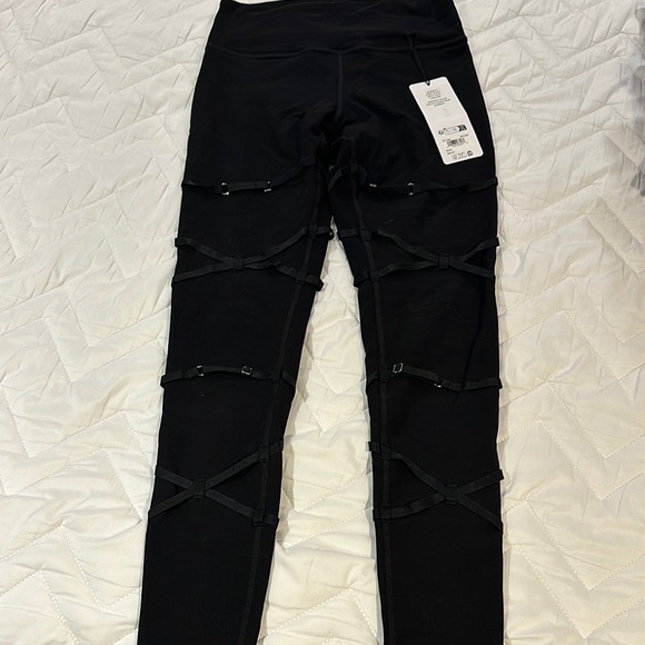 ALO Yoga Black legging Sleek Fit - Picture 3 of 4